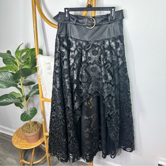 NWT Anthropologie Black Floral Faux Leather Hi Low Skirt sz 14 - Picture 3 of 8
